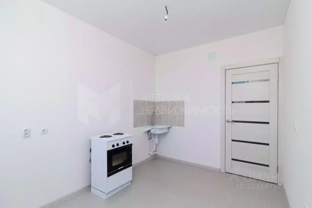 1-к кв. Тюменская область, Тюмень ул. Тамары Сатюковой, 18 (34.8 м) - Фото 1