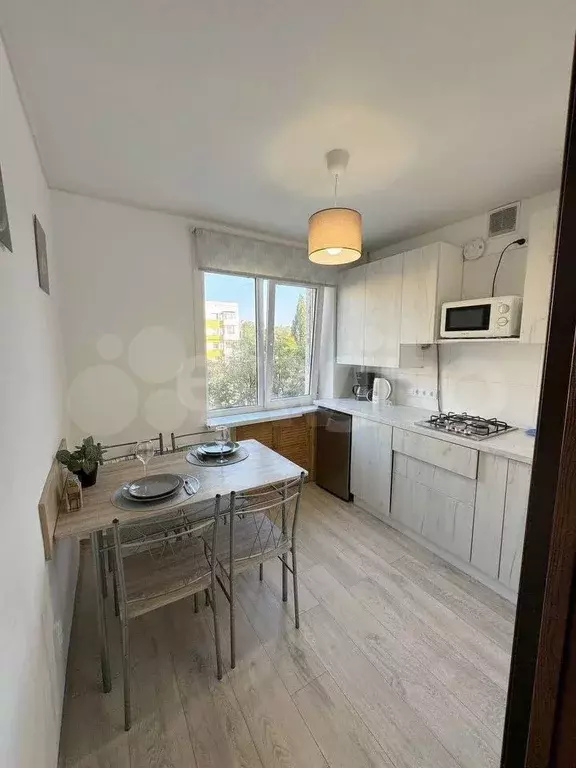1-к. квартира, 45 м, 3/5 эт. - Фото 0