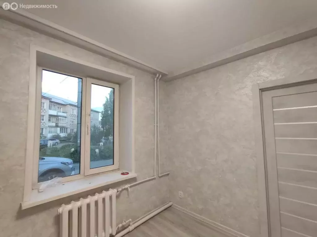 2-комнатная квартира: Камышлов, Молодогвардейская улица, 4 (41.3 м) - Фото 0