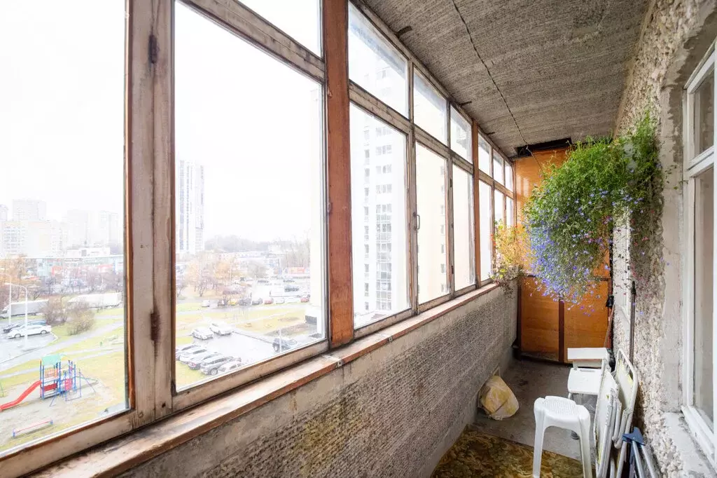 3-комнатная квартира: Екатеринбург, Московская улица, 214к1 (62.8 м) - Фото 2