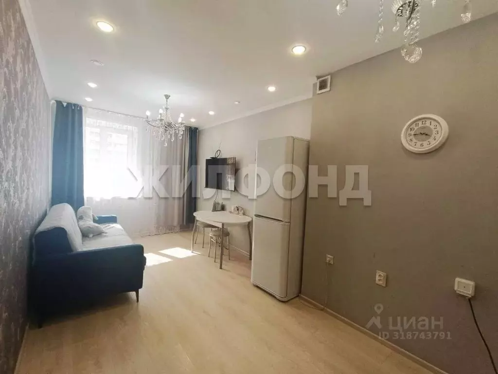 3-к кв. Хакасия, Абакан ул. Ивана Ярыгина, 21 (70.2 м) - Фото 0