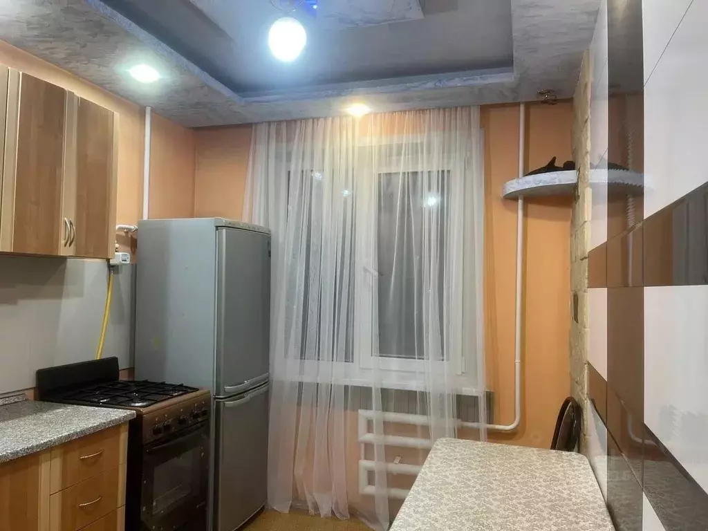 3-к кв. Чувашия, Новочебоксарск ул. 10-й Пятилетки, 72 (65.3 м) - Фото 1