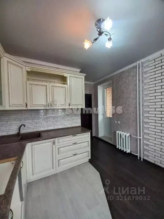 2-к кв. Оренбургская область, Оренбург ул. Поляничко, 2А (60.0 м) - Фото 0