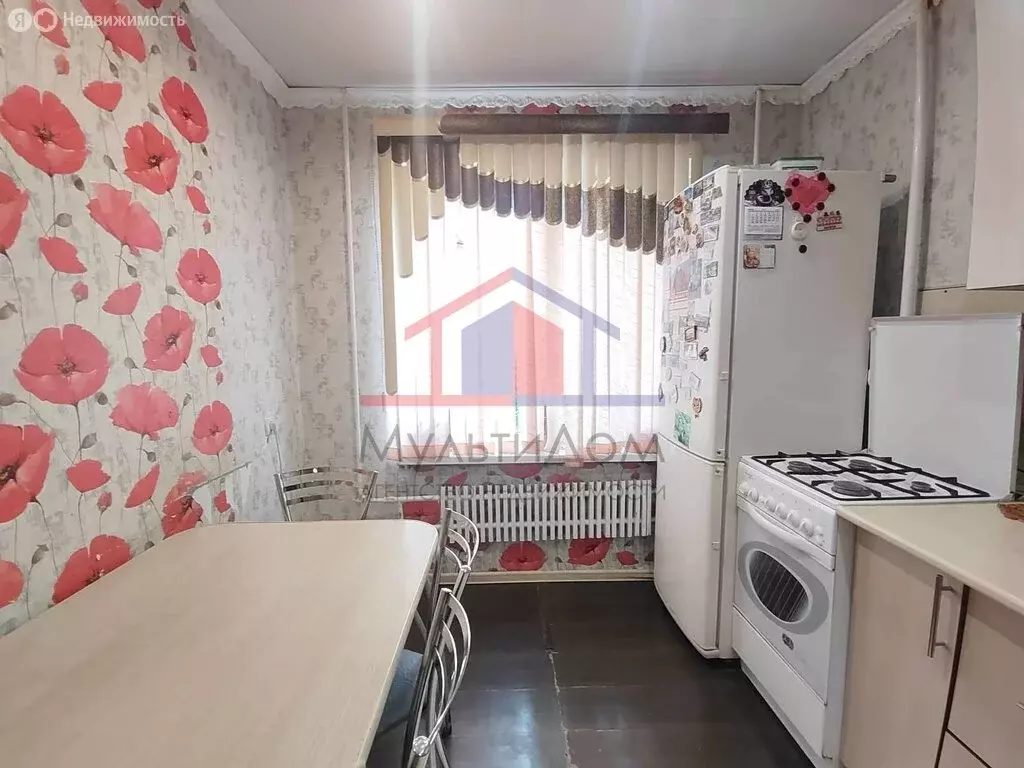 3-комнатная квартира: Губкин, улица Воинов-Интернационалистов, 3 (59.8 ... - Фото 1