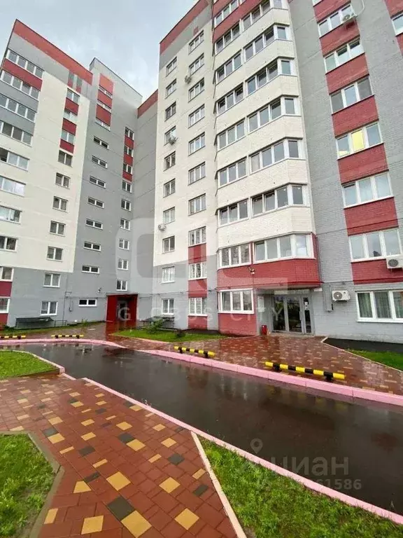 1-к кв. Брянская область, Брянск ул. Имени О.Н. Строкина, 7 (40.7 м) - Фото 0