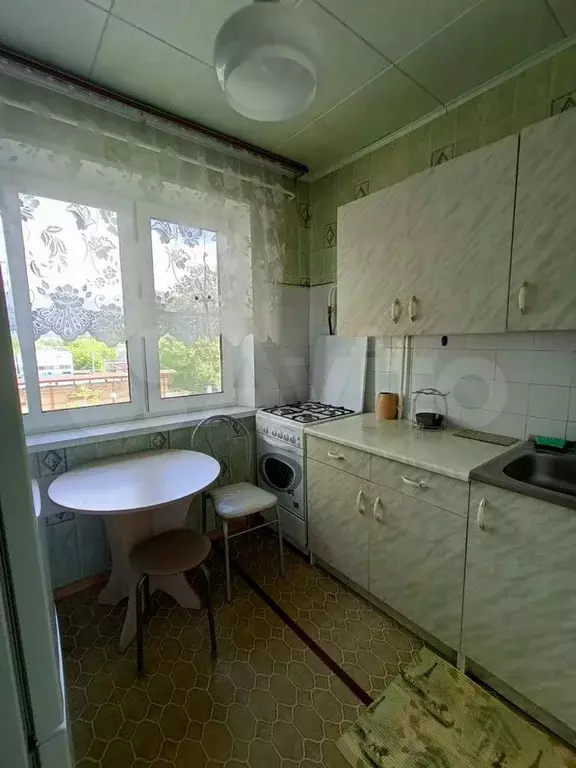2-к. квартира, 46 м, 5/5 эт. - Фото 0