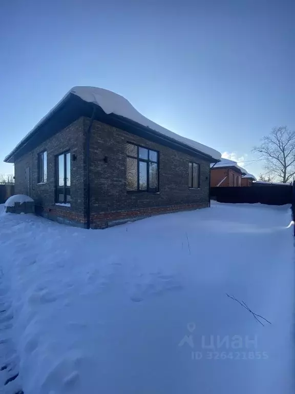 Дом в Саратовская область, Энгельс Российская ул. (109 м) - Фото 1