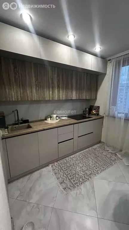 3-комнатная квартира: Москва, улица Грина, 9 (72 м) - Фото 1