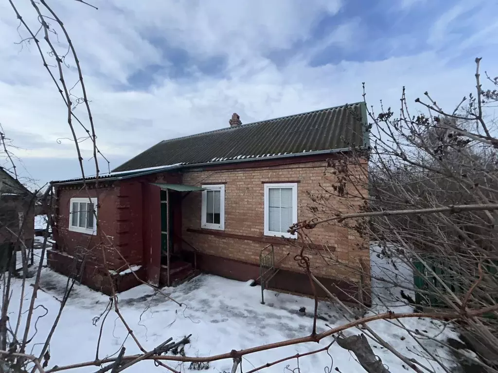 Дом в Краснодарский край, Кропоткин Кавказский район, Черноморская ул. ... - Фото 1