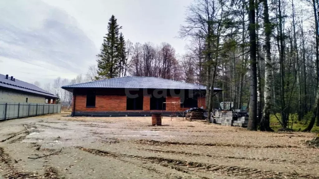 Дом в Тюменская область, Нижнетавдинский муниципальный округ, с. ... - Фото 1