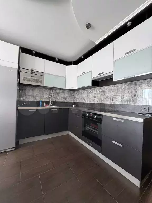 2-к. квартира, 54 м, 1/9 эт. - Фото 0