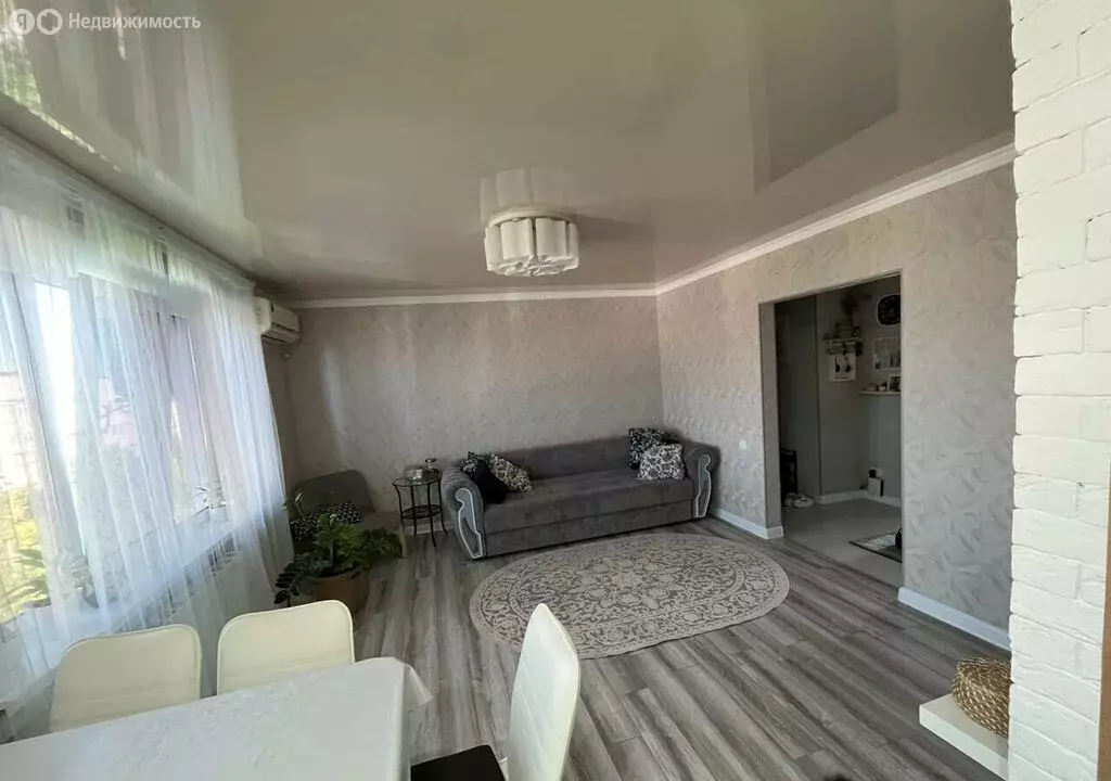 3-комнатная квартира: Абинск, Комсомольский проспект, 97 (64.5 м) - Фото 1