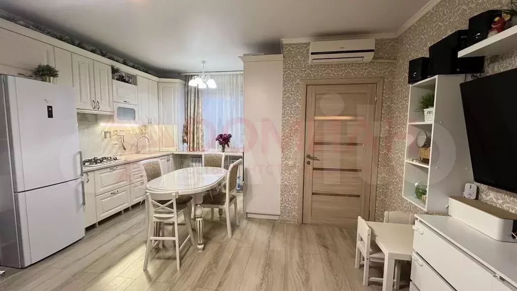 3-к. квартира, 65 м, 1/1 эт. - Фото 0