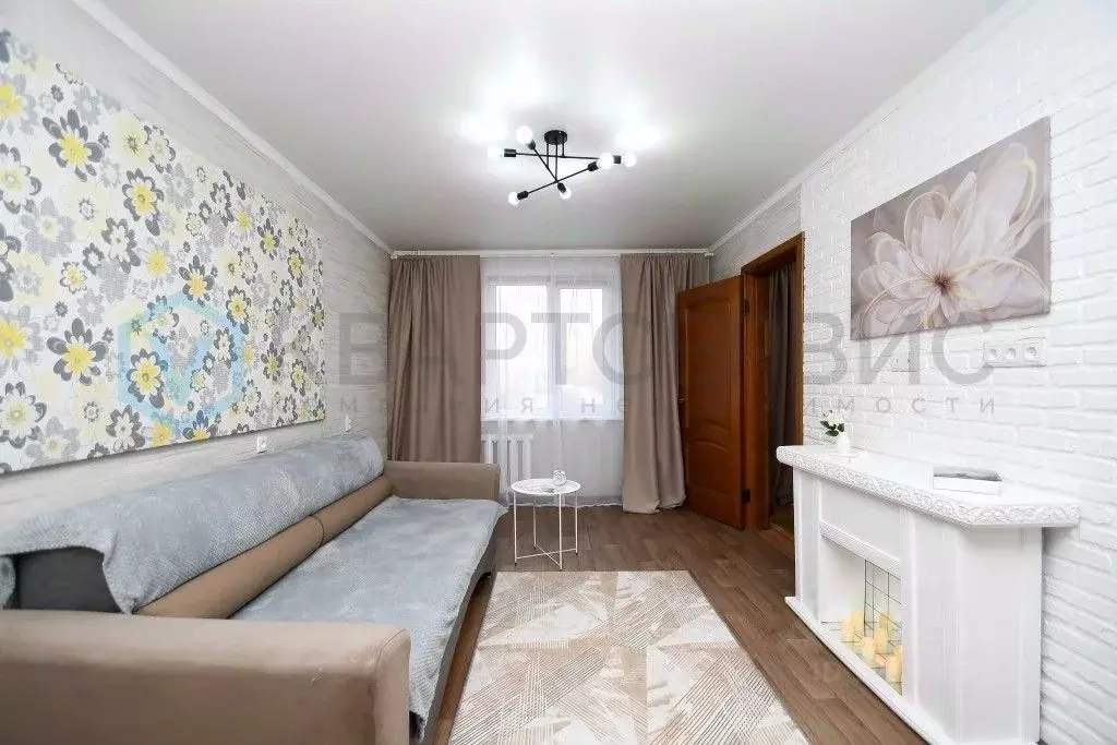 3-к кв. Омская область, Омск Заозерная ул., 22 (49.9 м) - Фото 1