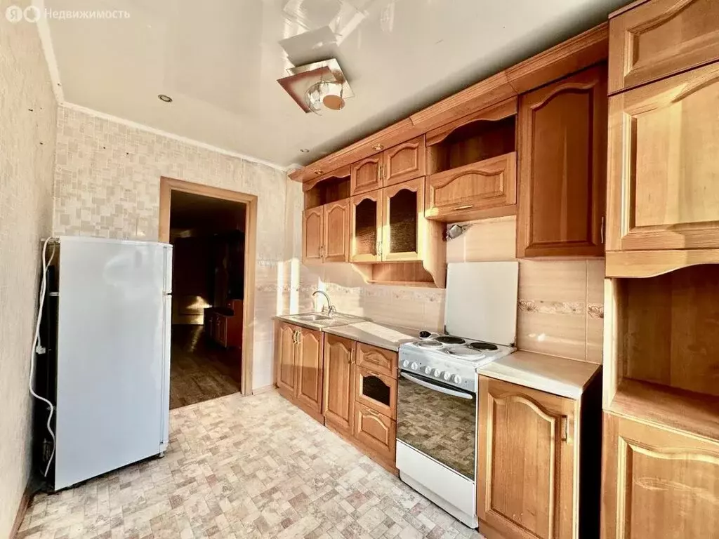 4-комнатная квартира: Курск, проспект Кулакова, 1А (75.7 м) - Фото 1