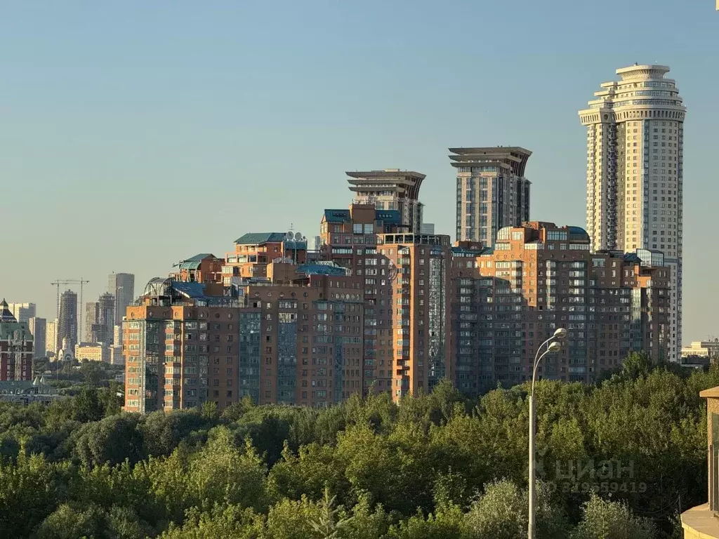 3-к кв. Москва Мосфильмовская ул., 88к2с6 (108.4 м) - Фото 0