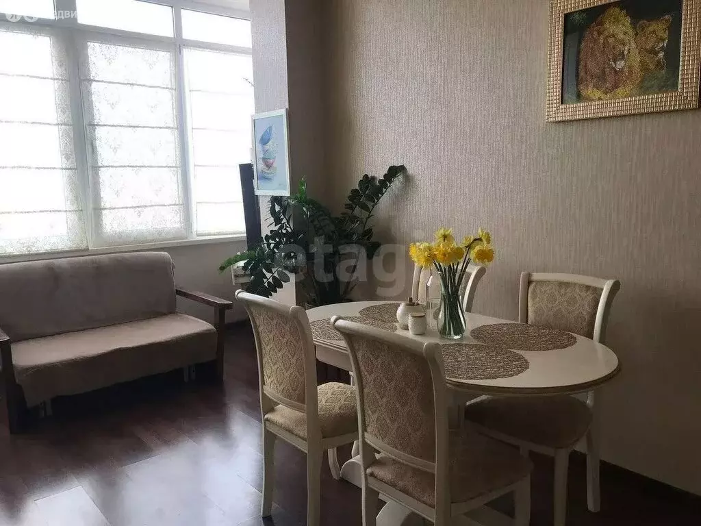 1-комнатная квартира: Симферополь, Балаклавская улица, 41А (58 м) - Фото 1