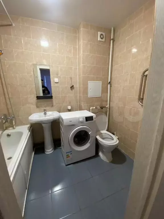 1-к. квартира, 32 м, 1/3 эт. - Фото 1