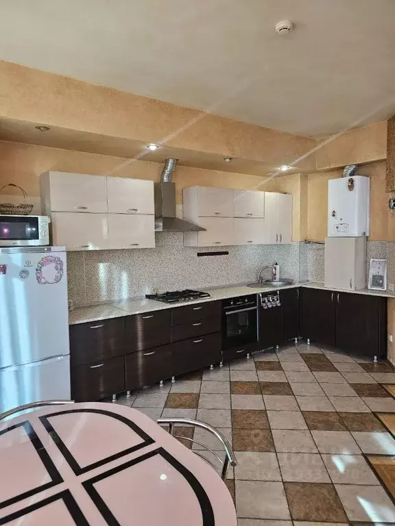 3-к кв. Краснодарский край, Новороссийск ул. Исаева, 8 (151.2 м) - Фото 1