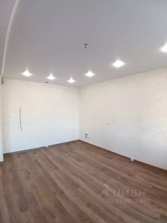 3-к кв. Краснодарский край, Новороссийск ул. Мурата Ахеджака, 5к1 ... - Фото 0