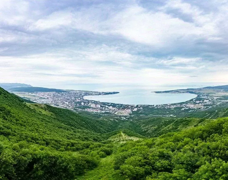 3-к кв. Краснодарский край, Геленджик ул. Куйбышева, 1А (65.1 м) - Фото 2