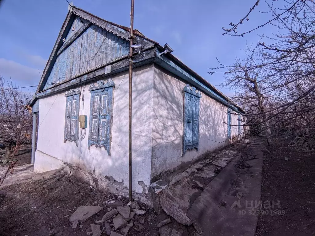 Дом в Ростовская область, Белокалитвинский район, пос. Синегорский ... - Фото 1