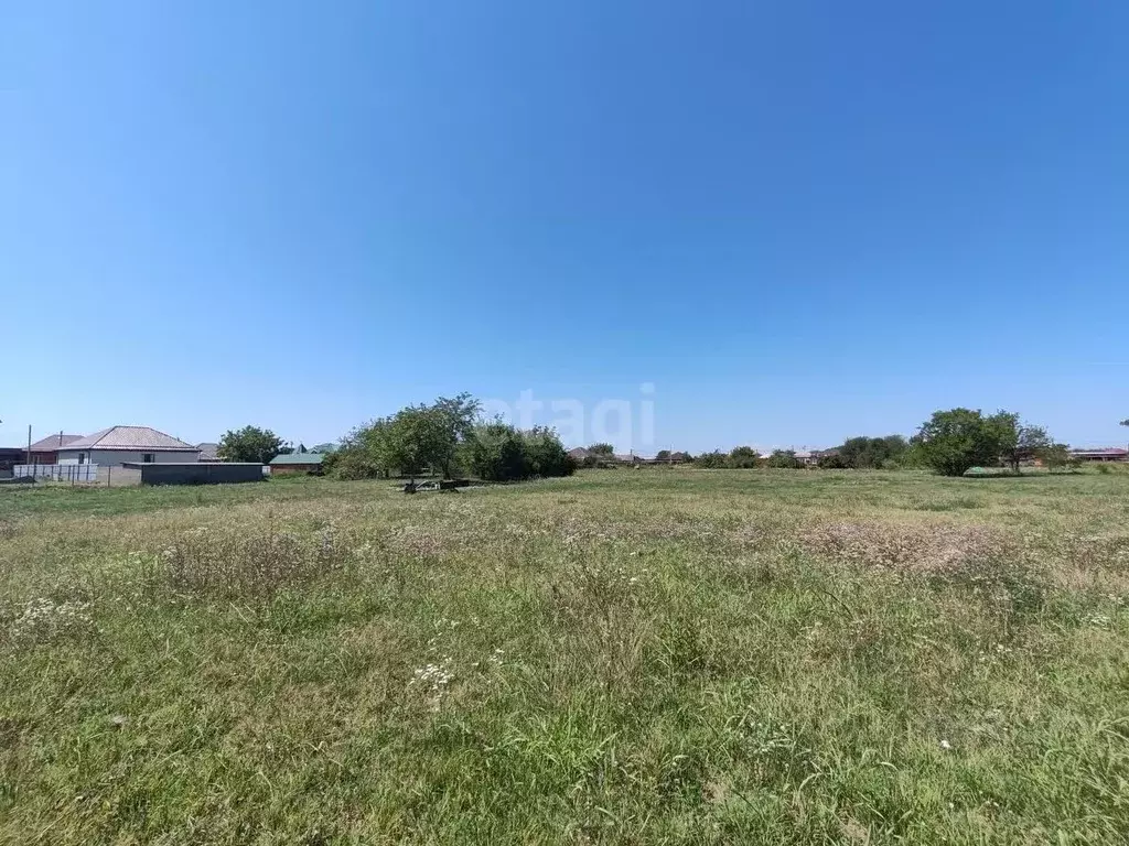 Участок в Адыгея, Тахтамукайский район, Старобжегокай аул ул. Ленина ... - Фото 0