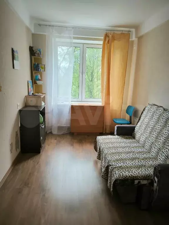 Комната 10 м в 3-к., 4/9 эт. - Фото 0