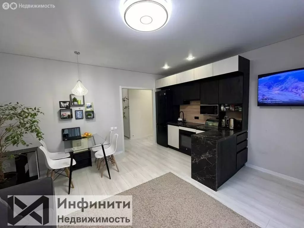 3-комнатная квартира: Ставрополь, улица Доваторцев, 90 (75 м) - Фото 0