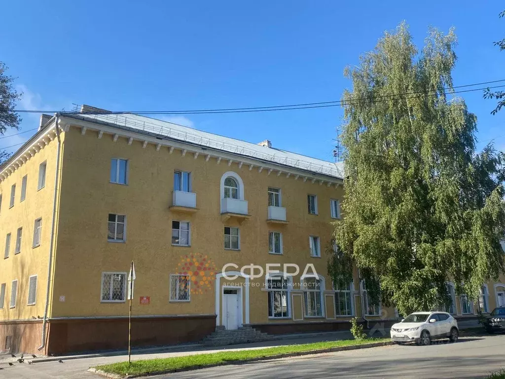 3-к кв. Новосибирская область, Новосибирск Сызранская ул., 6 (73.0 м) - Фото 0