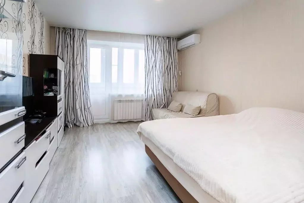 3-к кв. Краснодарский край, Краснодар ул. Имени 40-летия Победы (63.9 ... - Фото 1