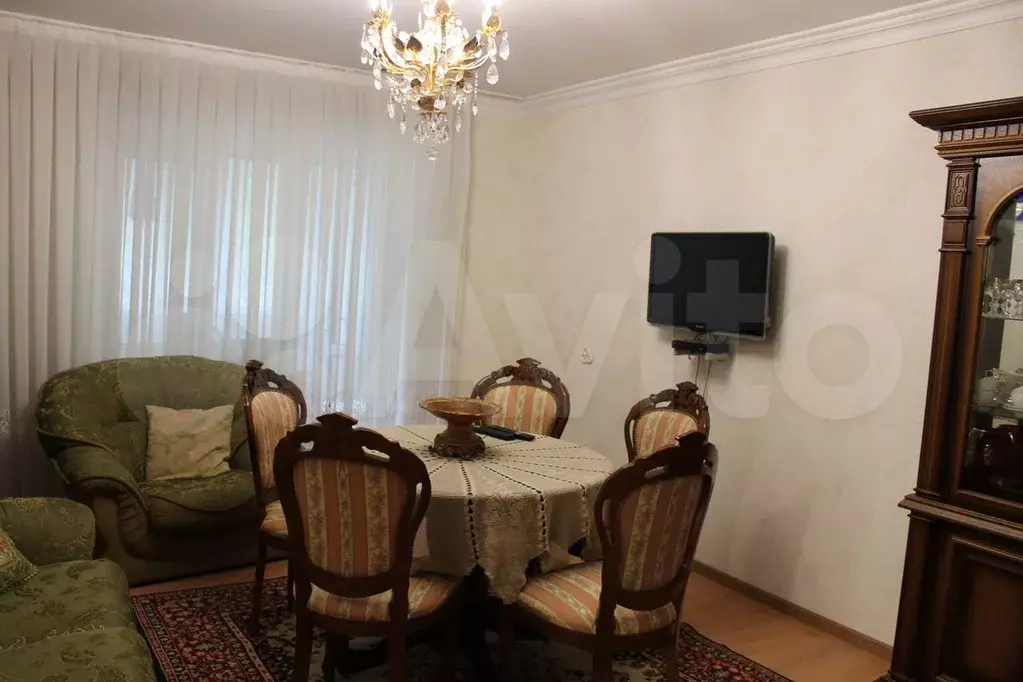 2-к. квартира, 73 м, 2/4 эт. - Фото 0