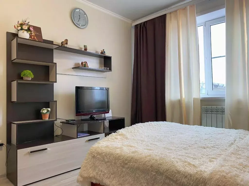 1-к кв. Астраханская область, Астрахань ул. Савушкина, 6к7 (45.0 м) - Фото 2