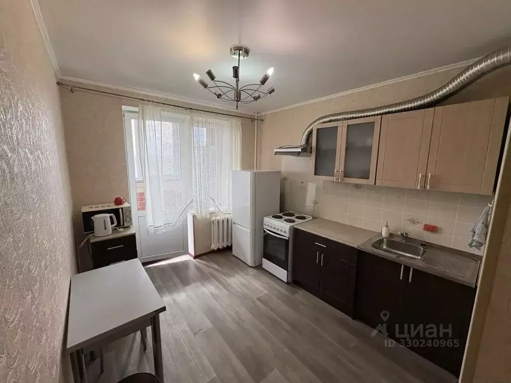 1-к кв. Оренбургская область, Оренбург Салмышская ул., 58/2 (45.0 м) - Фото 1