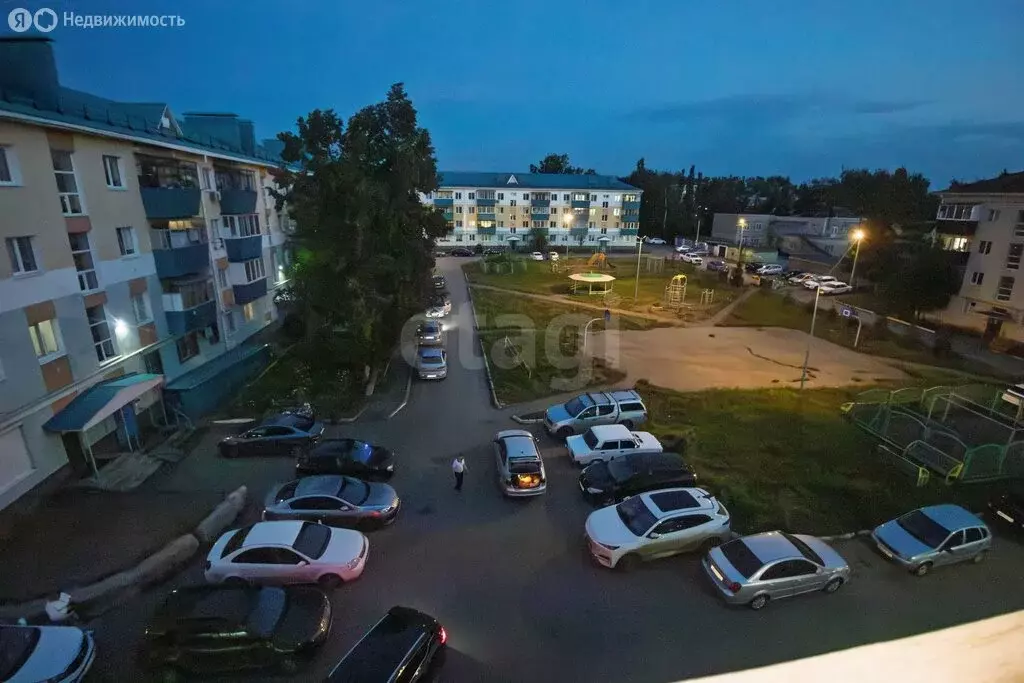 3-комнатная квартира: Альметьевск, улица Ленина, 47 (55.7 м) - Фото 1