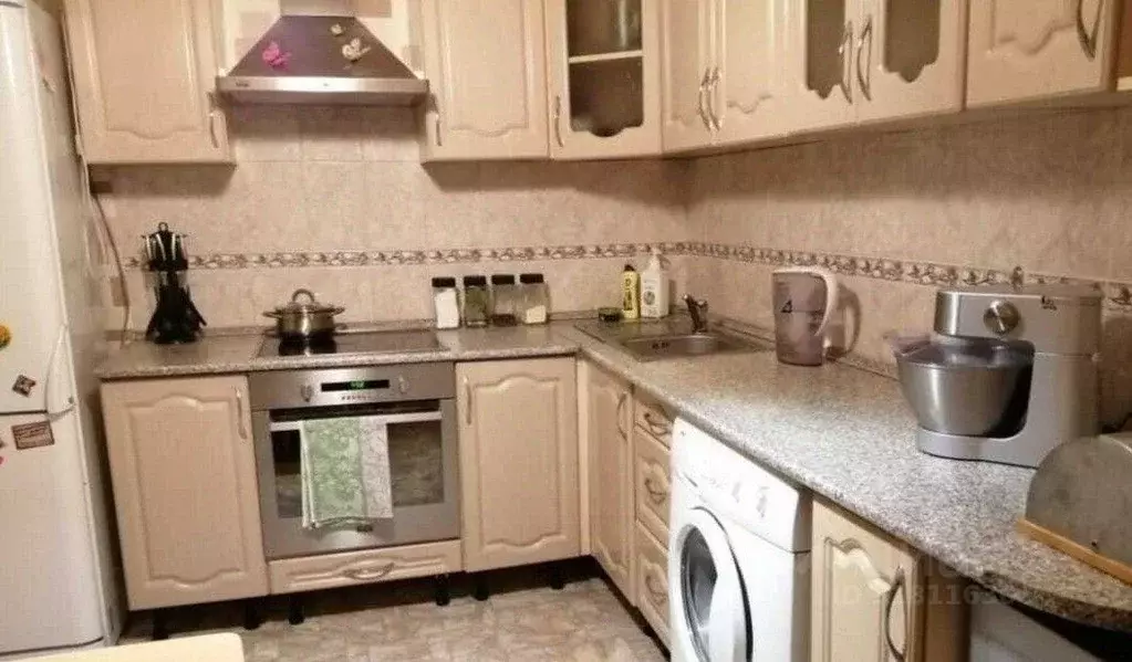 4-к кв. Хакасия, Черногорск Октябрьская ул., 134 (90.6 м) - Фото 0