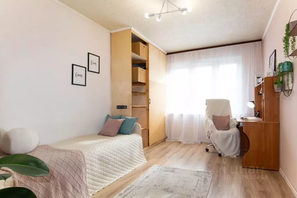 3-к кв. Новосибирская область, Новосибирск ул. Никитина, 68 (59.9 м) - Фото 0