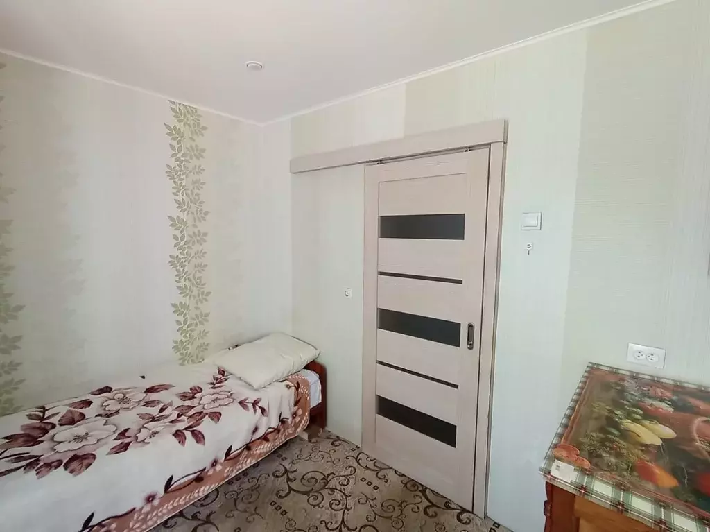 3-к кв. Алтайский край, Рубцовск Октябрьская ул., 111 (43.0 м) - Фото 1