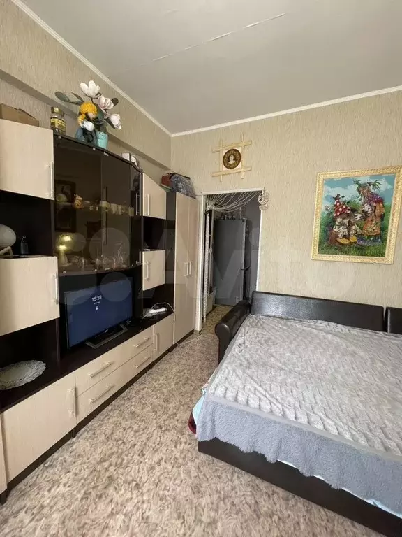 Комната 17,5 м в 6-к., 3/4 эт. - Фото 1