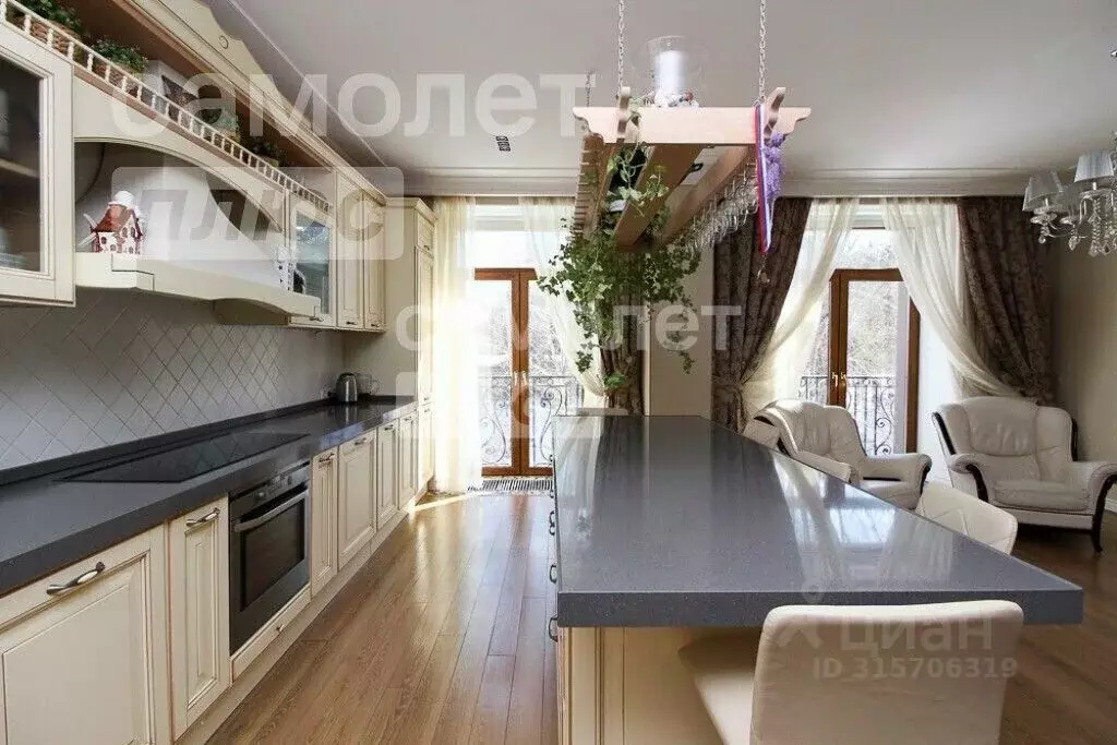 5-к кв. Владимирская область, Владимир Судогодское ш., 29 (235.0 м) - Фото 1