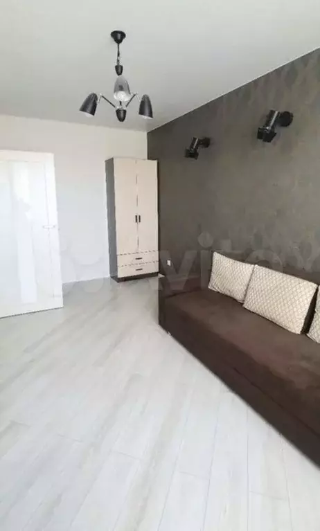 1-к. квартира, 40 м, 8/16 эт. - Фото 1