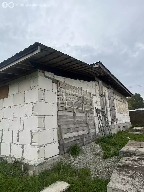 Дом в Первомайский район, село Рассказиха (127 м) - Фото 1