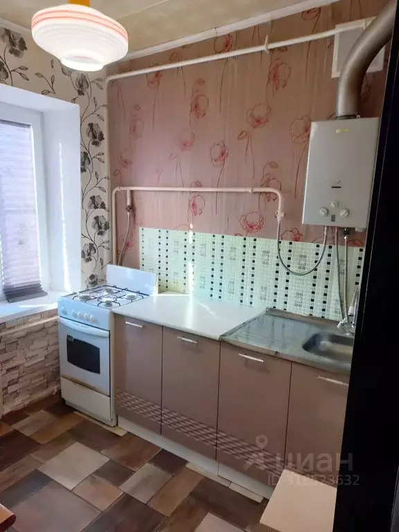 1-к кв. Ростовская область, Сальск ул. Ленина, 102 (30.0 м) - Фото 1