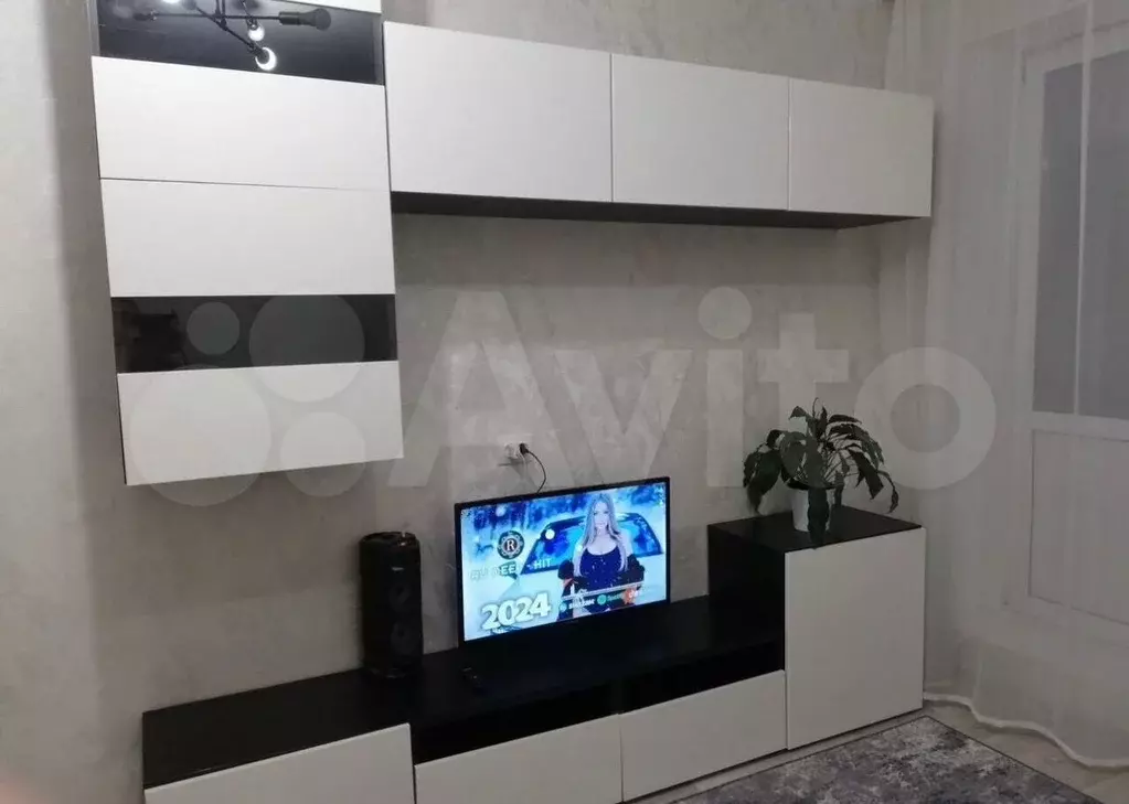 1-к. квартира, 40 м, 2/26 эт. - Фото 0