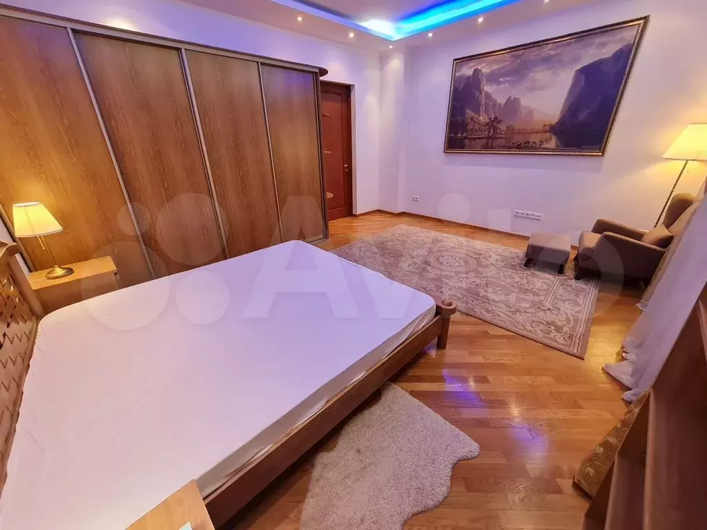 3-к. квартира, 110 м, 5/12 эт. - Фото 0
