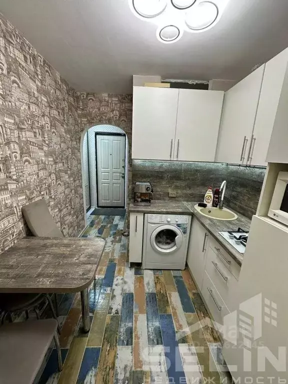 1-к кв. Крым, Сакский район, с. Уютное ул. Кирова, 6 (25.2 м) - Фото 1