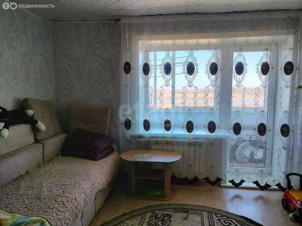4-комнатная квартира: Юрга, улица Кирова, 35 (73.4 м) - Фото 1