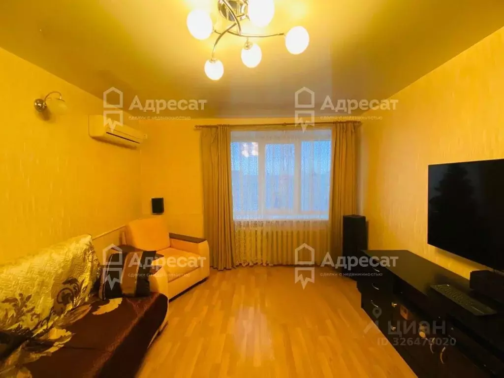 3-к кв. Волгоградская область, Волгоград Рионская ул., 13 (62.6 м) - Фото 1