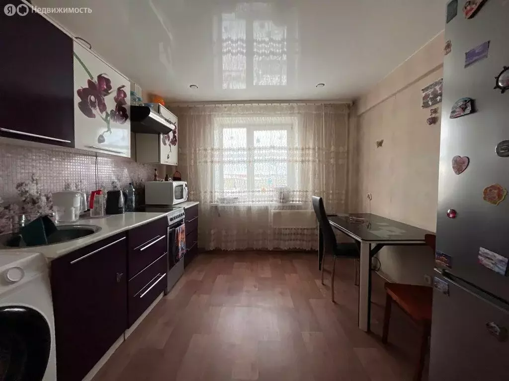 3-комнатная квартира: 5-й микрорайон, 31 (68.9 м) - Фото 2