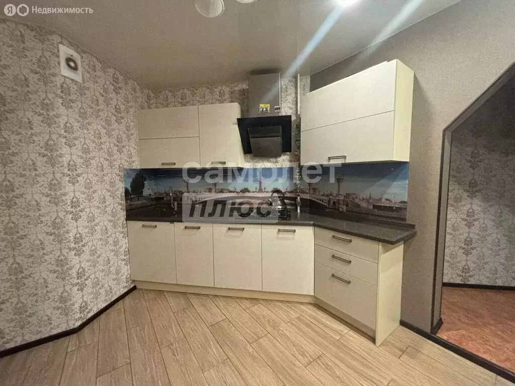 3-комнатная квартира: Ревда, улица Энгельса, 46 (86 м) - Фото 2